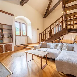 https://chteau-de-montpon-grand-logement.hotels-rhonealpes.com